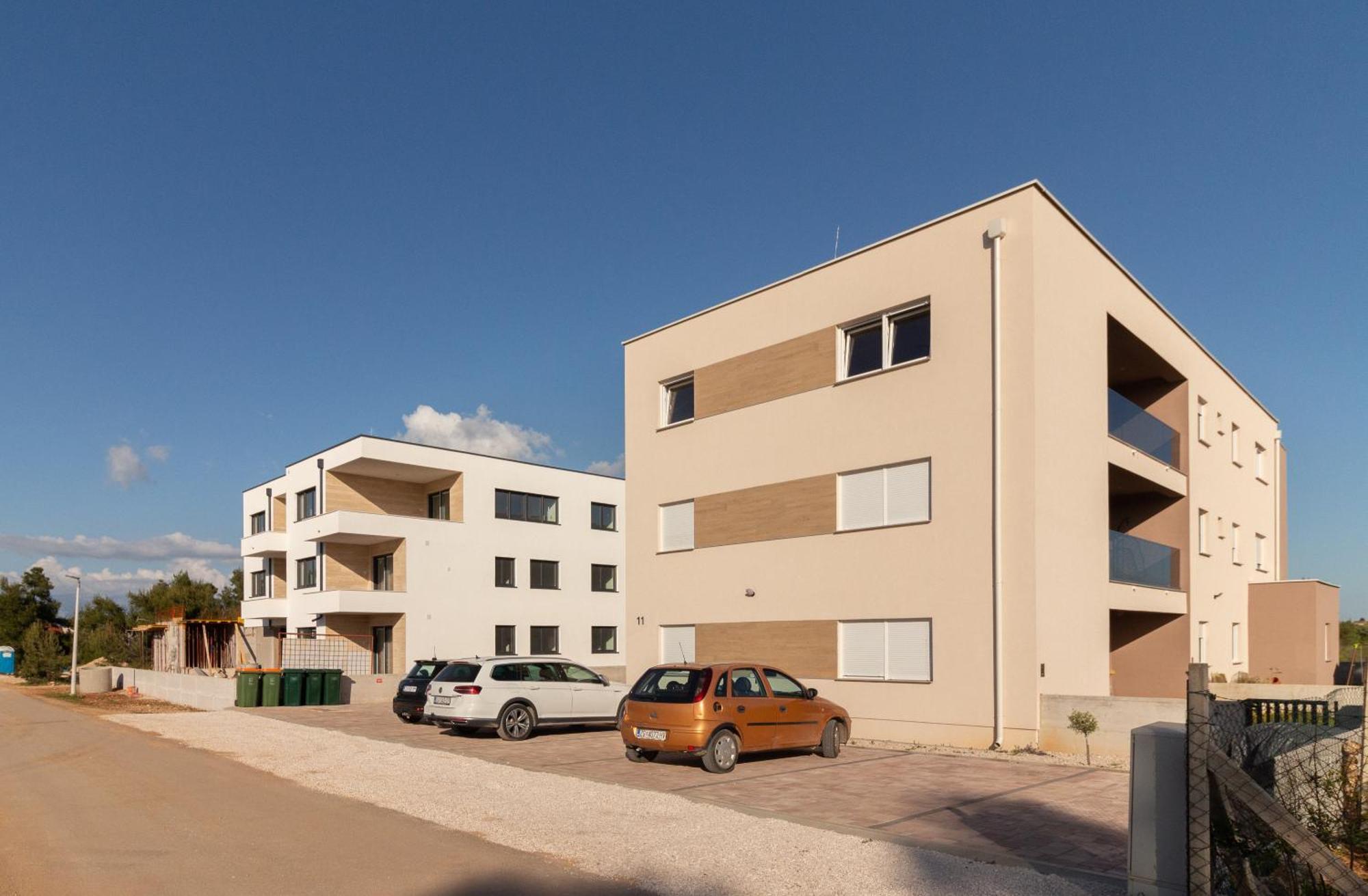 Modern And Spacious Apartment Helena Near The Beach Privlaka  Exterior foto